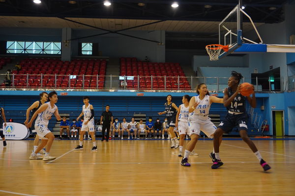 登峰造極籃球邀請賽，UBA女籃6強同樣登場較量。